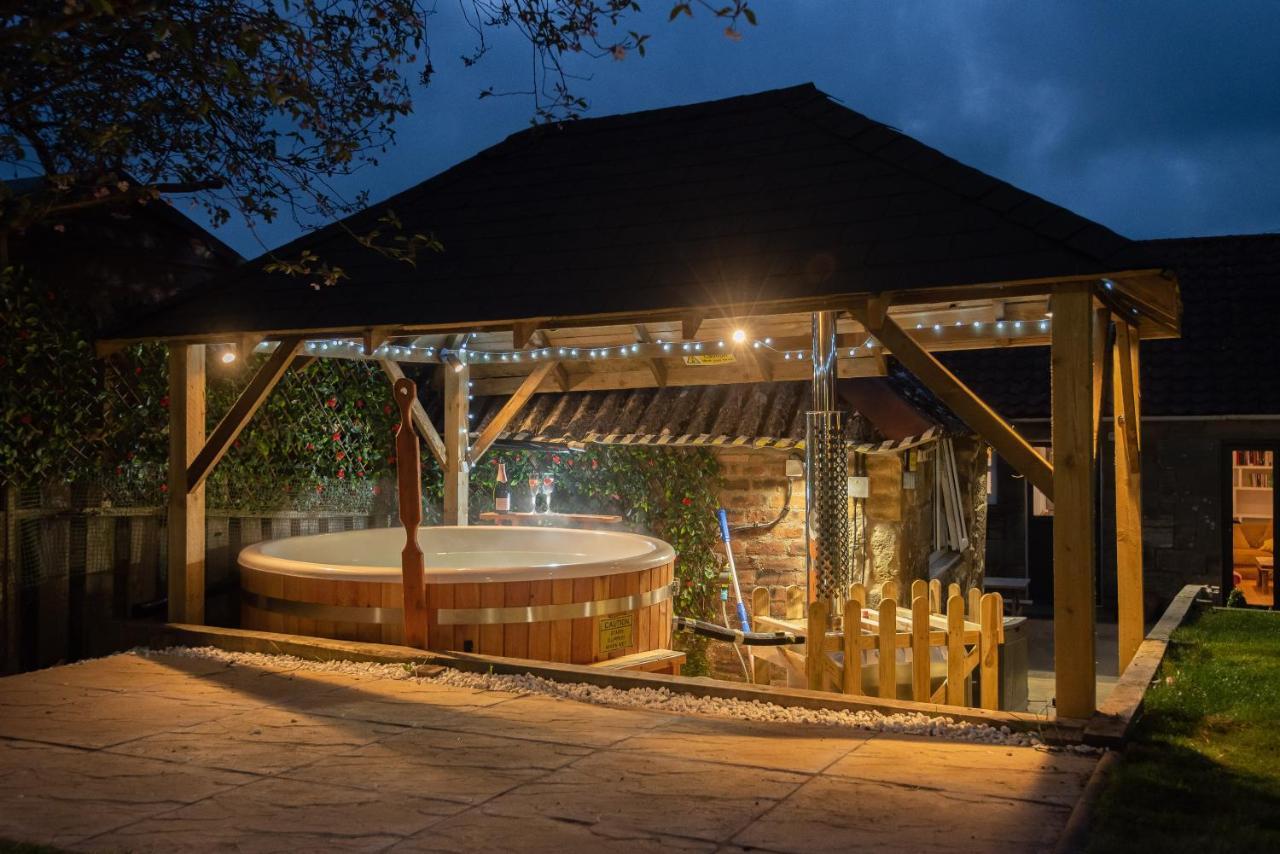East Cottage * Wood Burning Hot Tub * Garden 세인트앤드루스 외부 사진