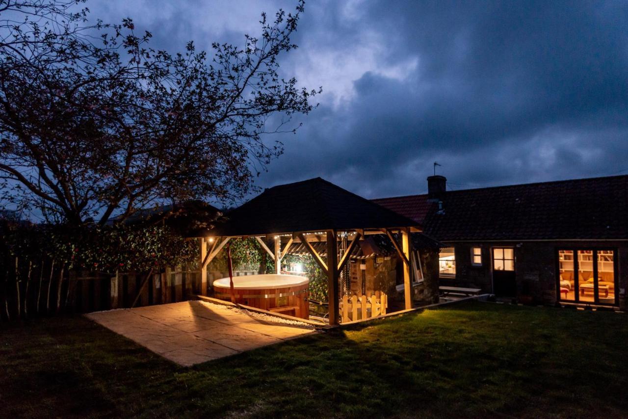 East Cottage * Wood Burning Hot Tub * Garden 세인트앤드루스 외부 사진